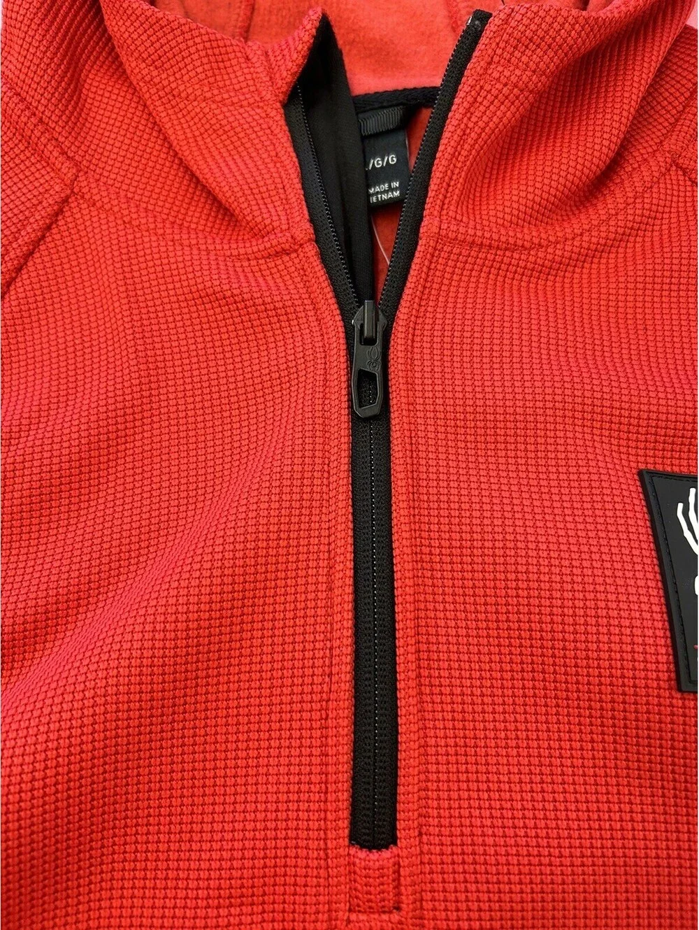 Spyder Mens Hoodie. Red With Black Sides & Part Of Sleeves. 1/4 Zip. Size L. NWT